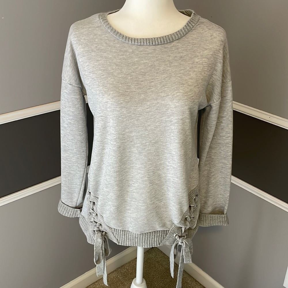 Maurice’s Gray Sweater With Twin Ties On Sides